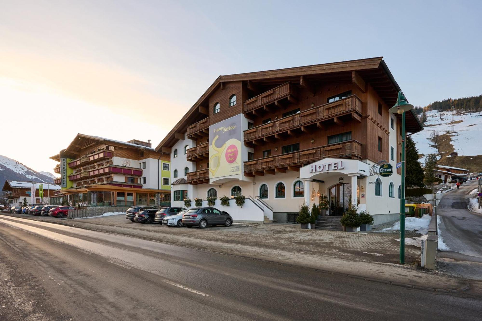 Happyellow Boutique House Saalbach-Hinterglemm Exterior photo